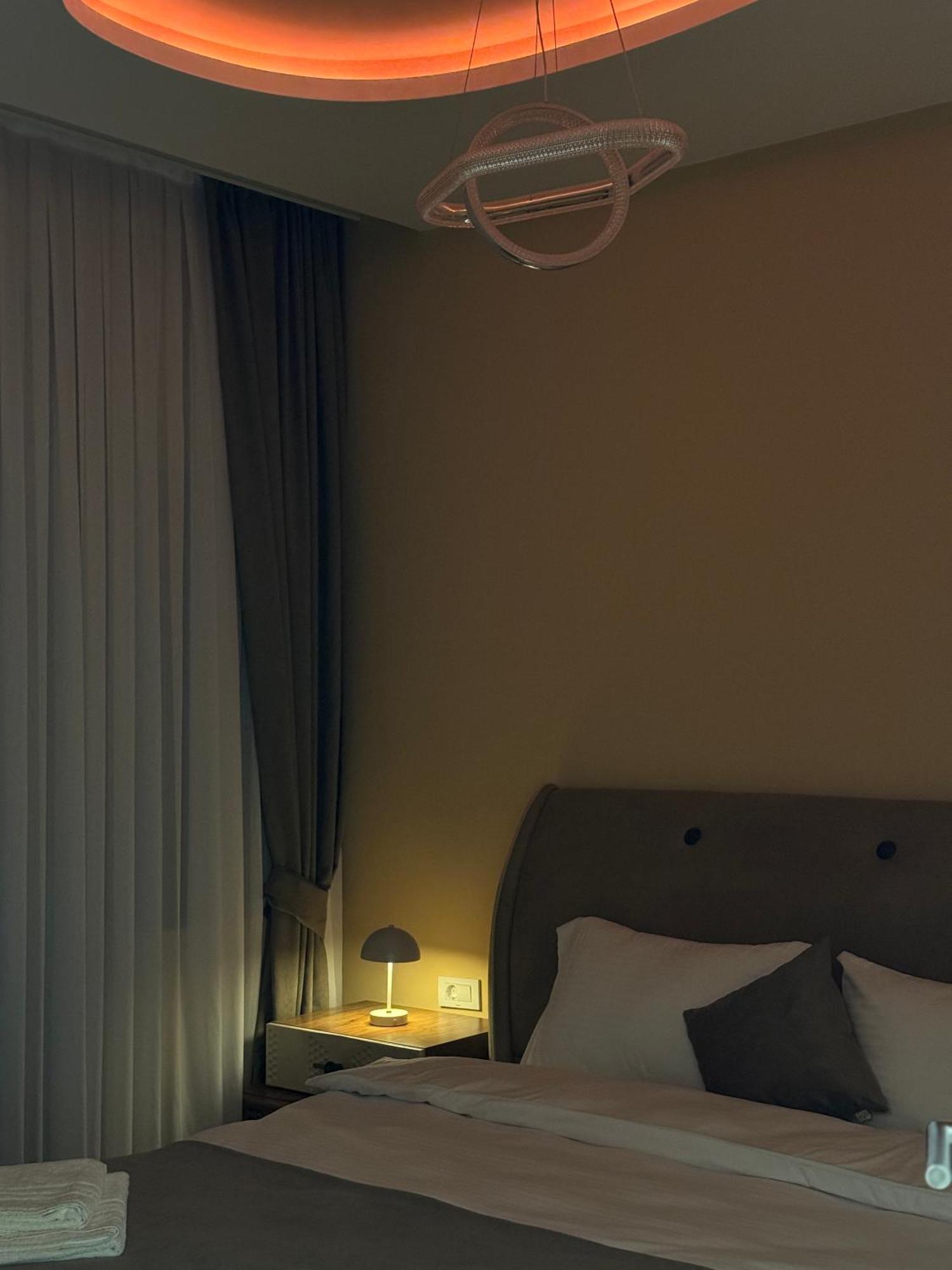 Midtown Prishtina Stays - Central Location Pristina Exteriör bild